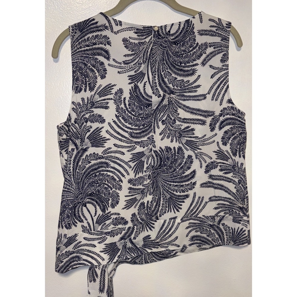 Talbots Shirt Womens 8 White‎ Blue Blouse Tied Hem Sleeveless Round Neck Ladies - Picture 6 of 8